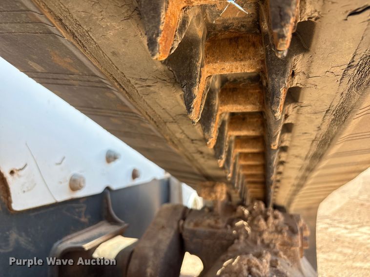 image for item EU4633 2019 Bobcat T870 tracked skid steer loader