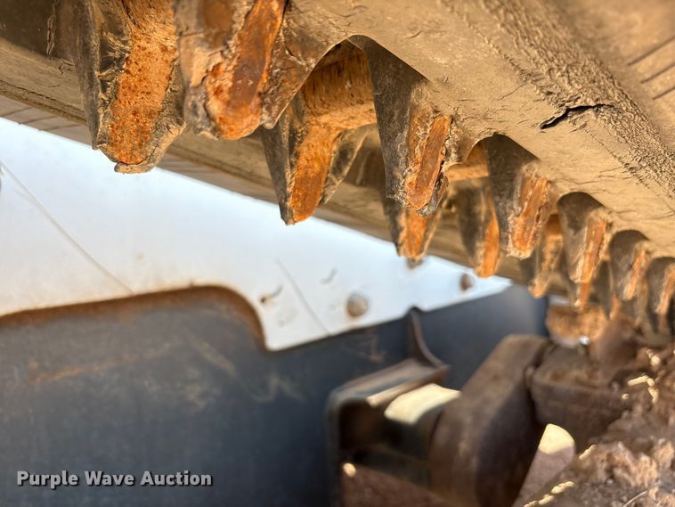 image for item EU4633 2019 Bobcat T870 tracked skid steer loader