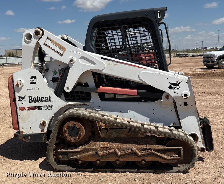 MINI CARGADOR SOBRE ORUGAS 2016 BOBCAT T650