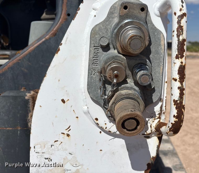 image for item EU4634 2016 Bobcat T650 tracked skid steer loader