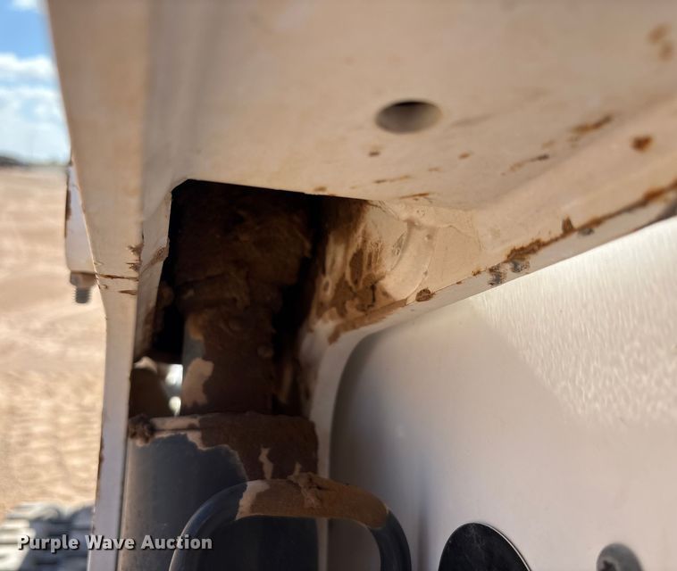 image for item EU4634 2016 Bobcat T650 tracked skid steer loader