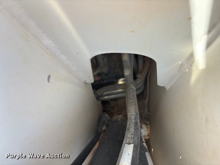 image for item EU4634 2016 Bobcat T650 tracked skid steer loader