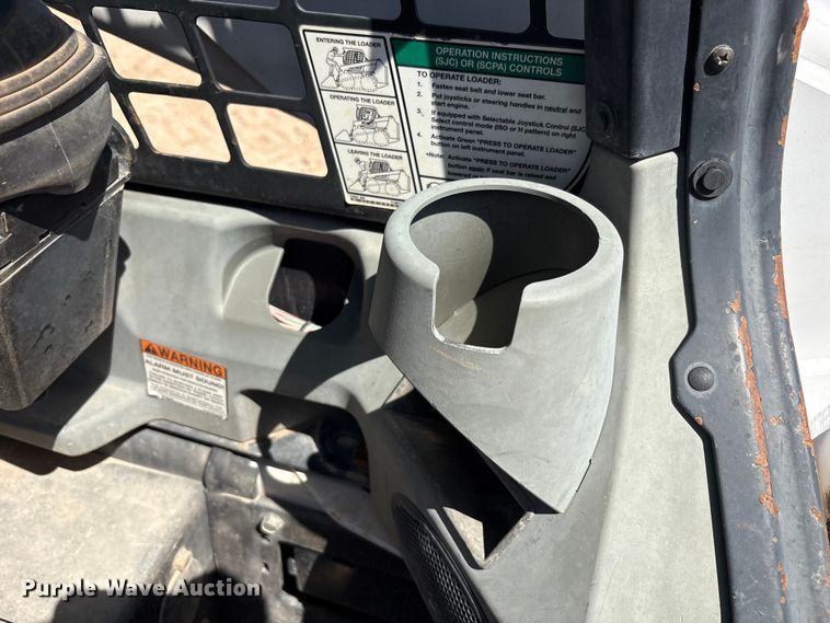 image for item EU4634 2016 Bobcat T650 tracked skid steer loader