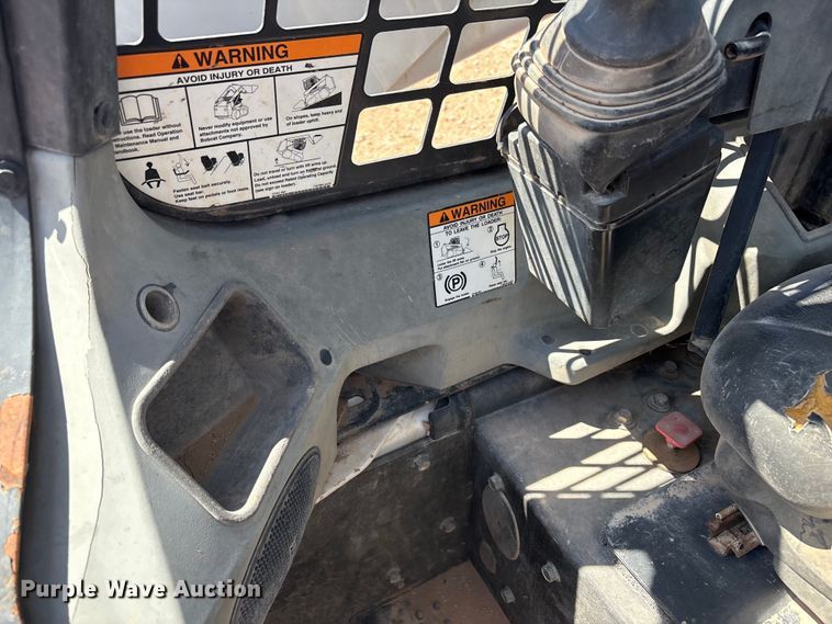 image for item EU4634 2016 Bobcat T650 tracked skid steer loader