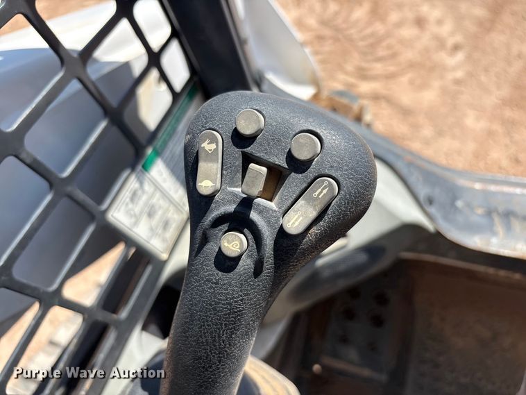 image for item EU4634 2016 Bobcat T650 tracked skid steer loader