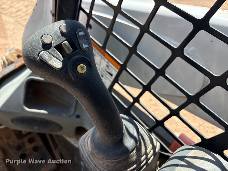 image for item EU4634 2016 Bobcat T650 tracked skid steer loader