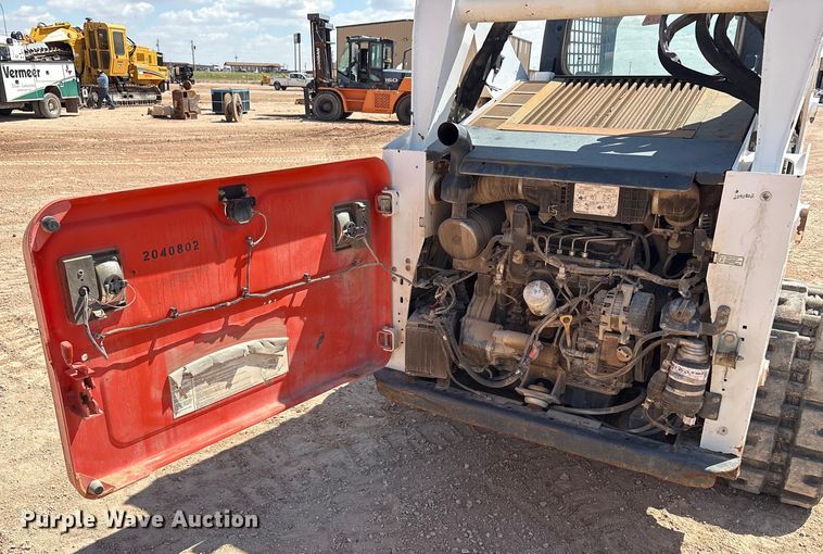 image for item EU4634 2016 Bobcat T650 tracked skid steer loader