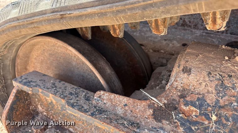 image for item EU4634 2016 Bobcat T650 tracked skid steer loader