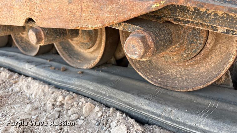 image for item EU4634 2016 Bobcat T650 tracked skid steer loader