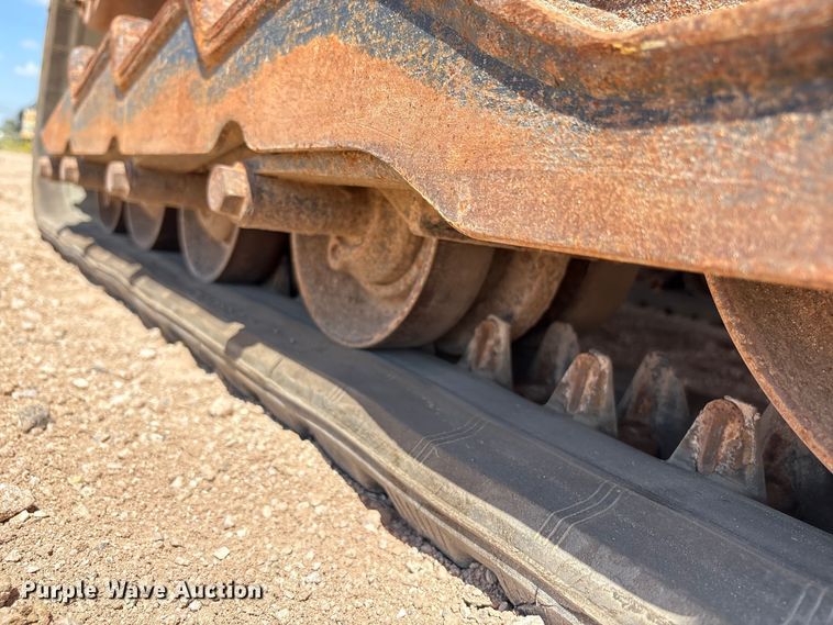 image for item EU4634 2016 Bobcat T650 tracked skid steer loader