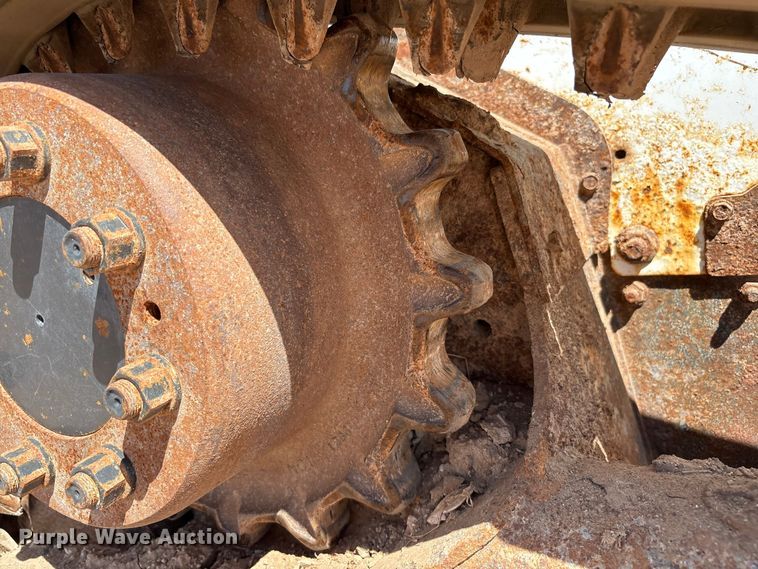 image for item EU4634 2016 Bobcat T650 tracked skid steer loader