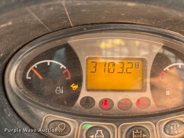 image for item EU4635 2017 Bobcat T650 tracked skid steer loader