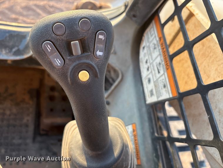 image for item EU4635 2017 Bobcat T650 tracked skid steer loader