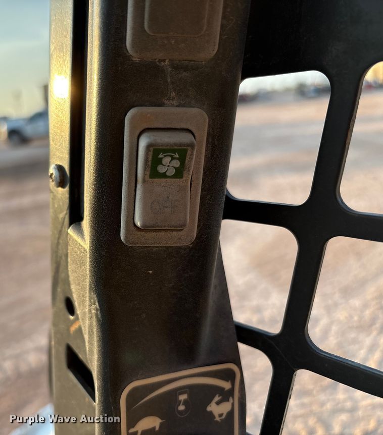 image for item EU4635 2017 Bobcat T650 tracked skid steer loader