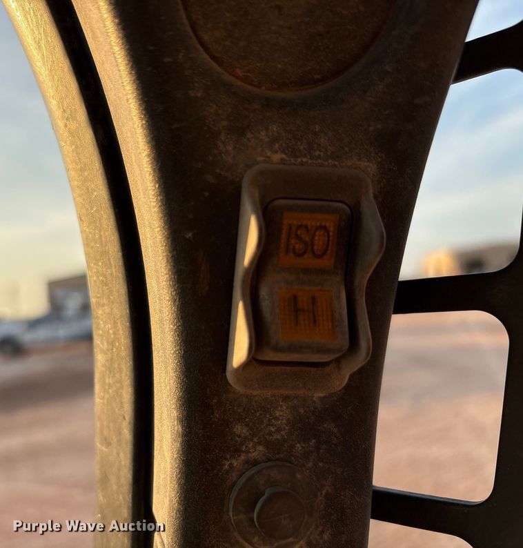 image for item EU4635 2017 Bobcat T650 tracked skid steer loader