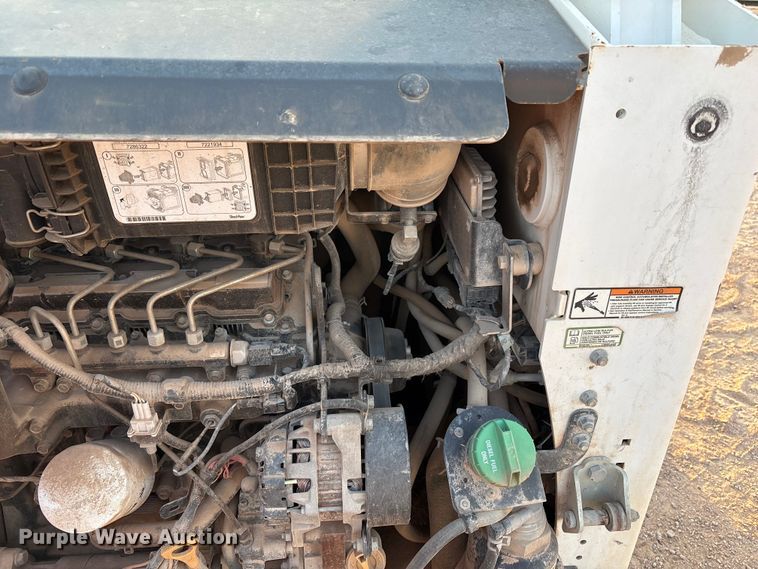 image for item EU4635 2017 Bobcat T650 tracked skid steer loader