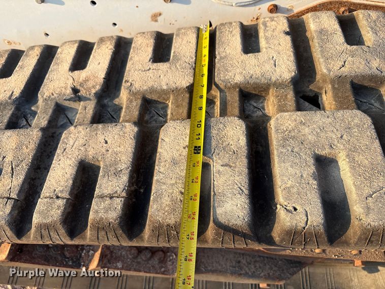 image for item EU4635 2017 Bobcat T650 tracked skid steer loader