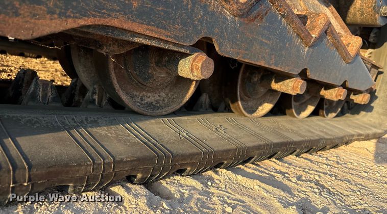 image for item EU4635 2017 Bobcat T650 tracked skid steer loader