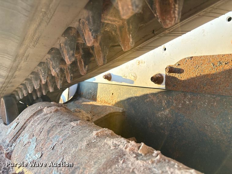 image for item EU4635 2017 Bobcat T650 tracked skid steer loader