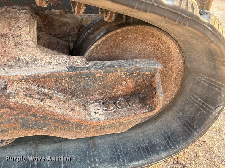 image for item EU4635 2017 Bobcat T650 tracked skid steer loader