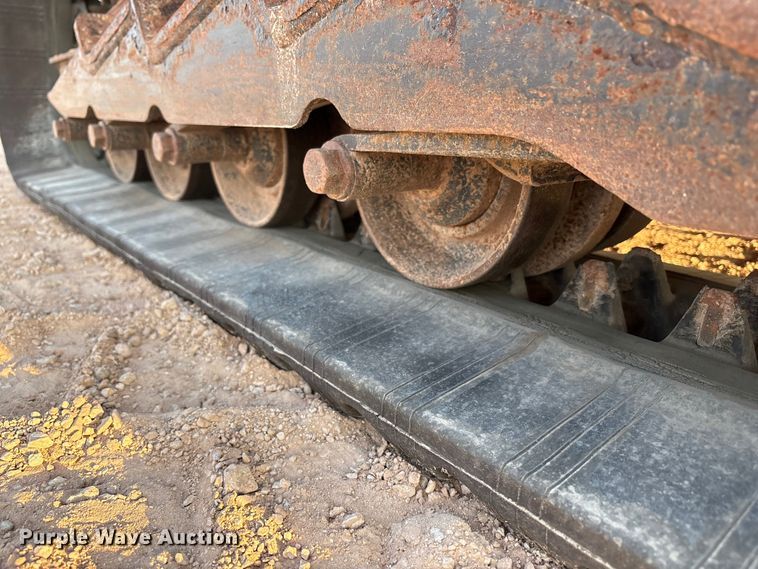 image for item EU4635 2017 Bobcat T650 tracked skid steer loader