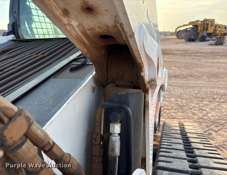 image for item EU4636 2019 Bobcat T870 tracked skid steer loader