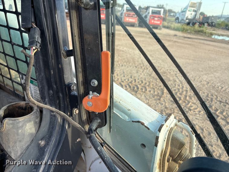 image for item EU4636 2019 Bobcat T870 tracked skid steer loader