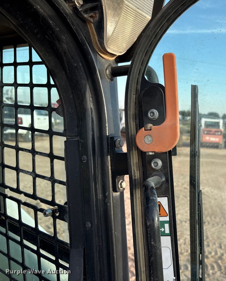 image for item EU4636 2019 Bobcat T870 tracked skid steer loader