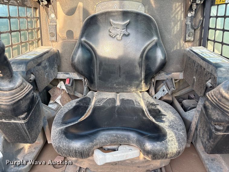 image for item EU4636 2019 Bobcat T870 tracked skid steer loader