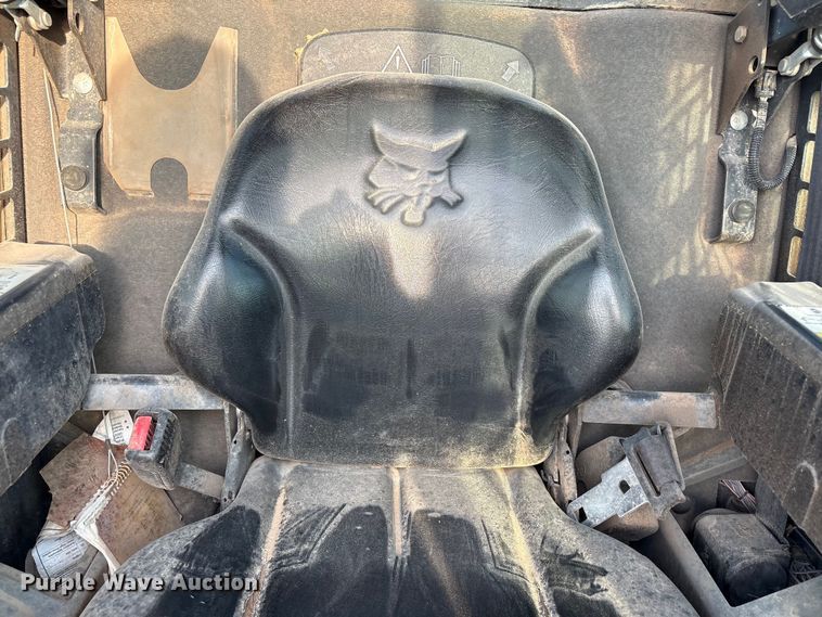 image for item EU4636 2019 Bobcat T870 tracked skid steer loader