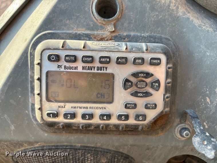 image for item EU4636 2019 Bobcat T870 tracked skid steer loader