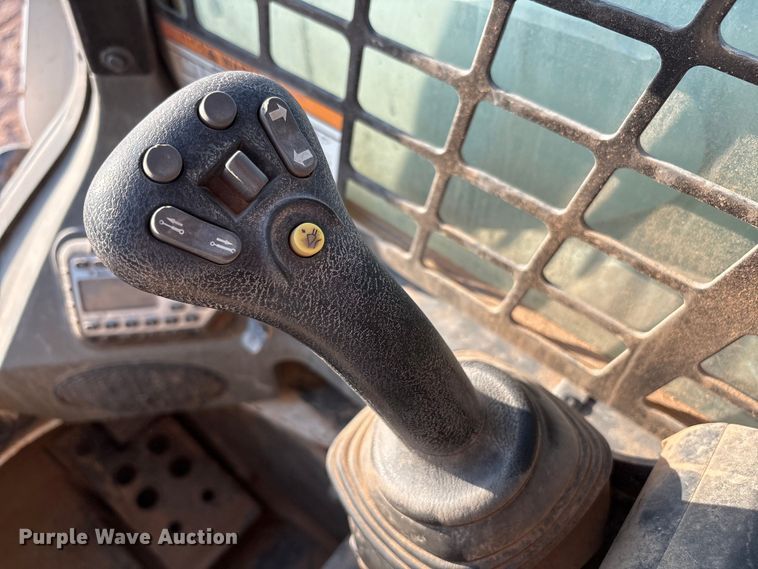 image for item EU4636 2019 Bobcat T870 tracked skid steer loader