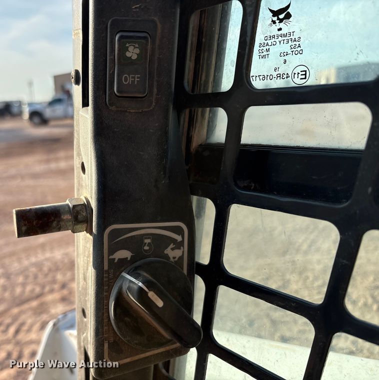 image for item EU4636 2019 Bobcat T870 tracked skid steer loader