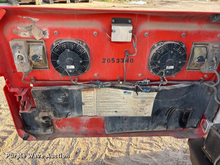 image for item EU4636 2019 Bobcat T870 tracked skid steer loader