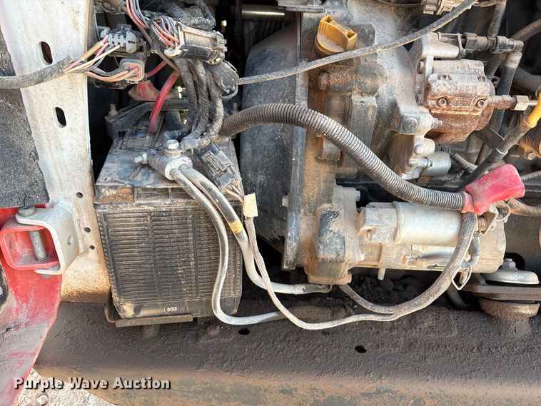 image for item EU4636 2019 Bobcat T870 tracked skid steer loader