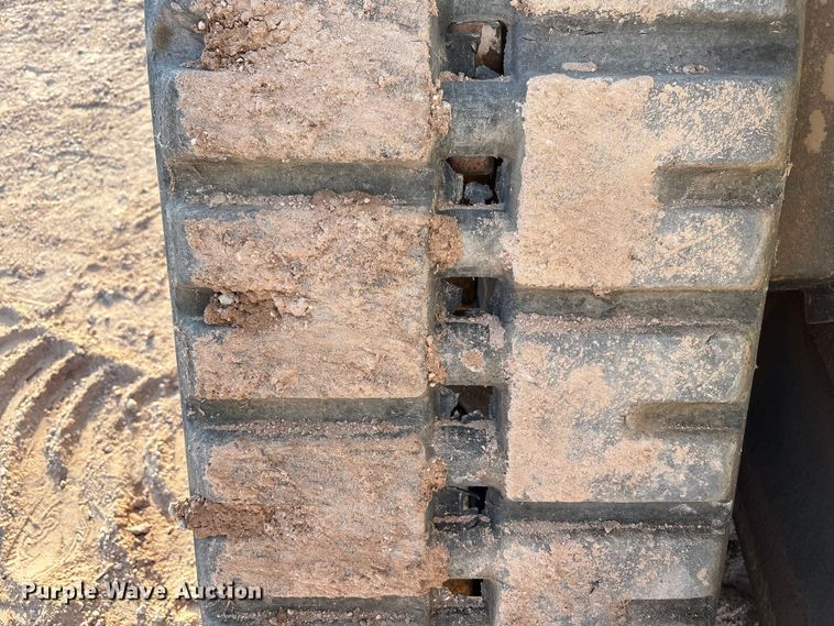 image for item EU4636 2019 Bobcat T870 tracked skid steer loader