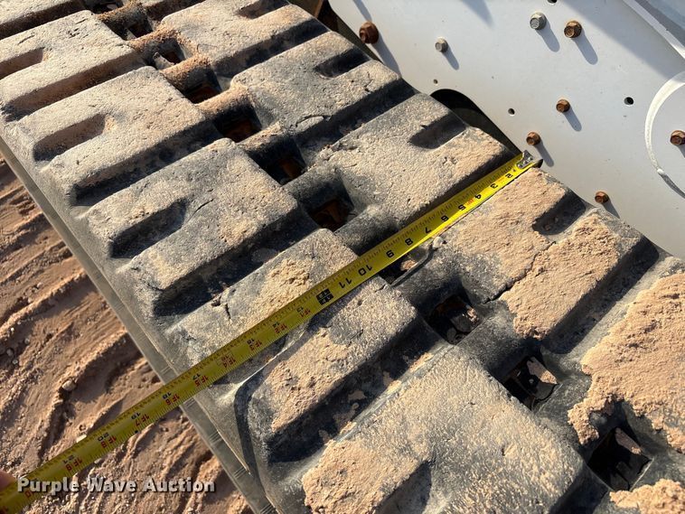 image for item EU4636 2019 Bobcat T870 tracked skid steer loader