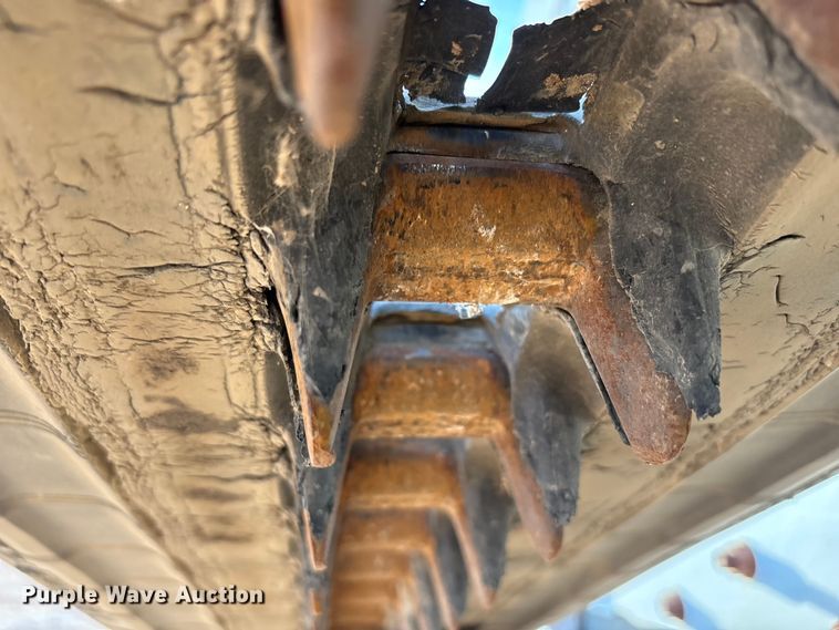 image for item EU4636 2019 Bobcat T870 tracked skid steer loader