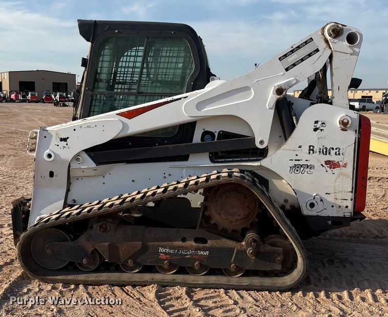 image for item EU4637 2019 Bobcat T870 tracked skid steer loader