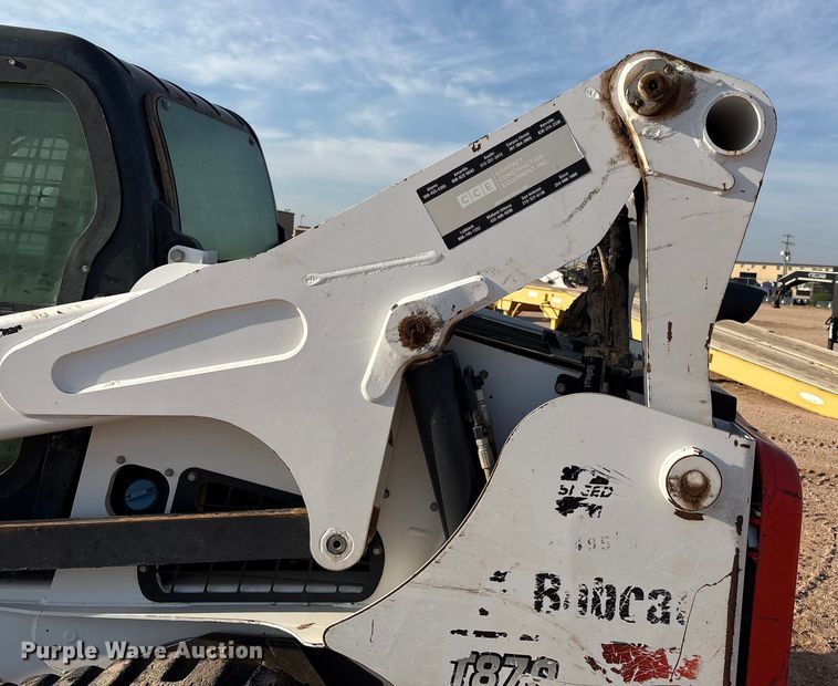 image for item EU4637 2019 Bobcat T870 tracked skid steer loader