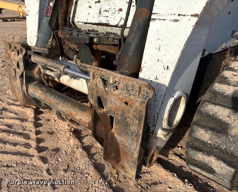 image for item EU4637 2019 Bobcat T870 tracked skid steer loader