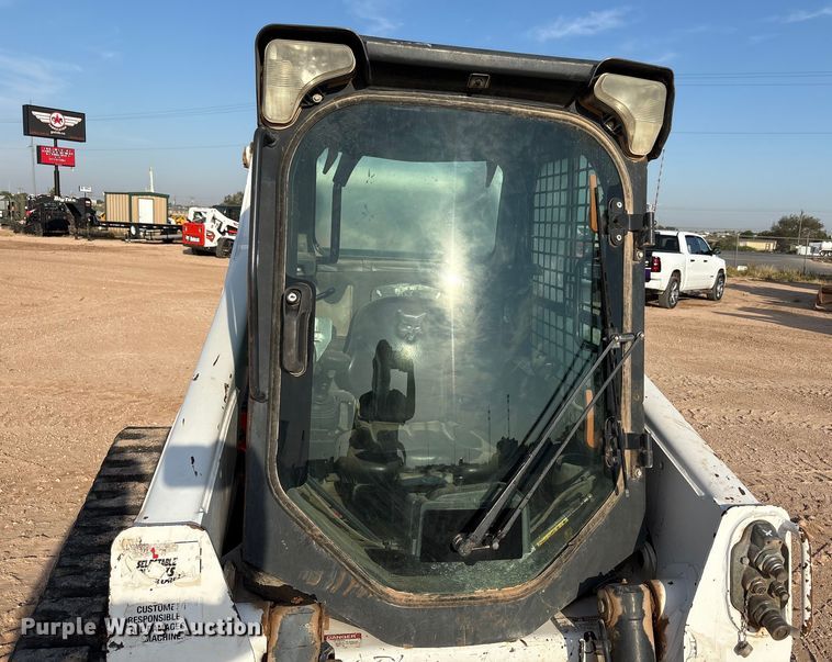 image for item EU4637 2019 Bobcat T870 tracked skid steer loader