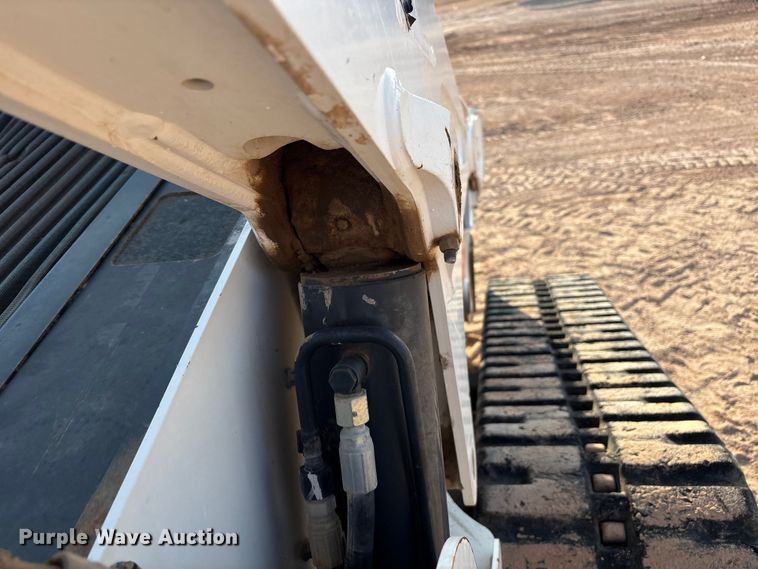 image for item EU4637 2019 Bobcat T870 tracked skid steer loader