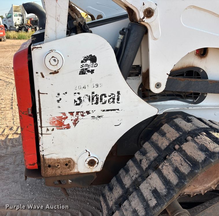 image for item EU4637 2019 Bobcat T870 tracked skid steer loader