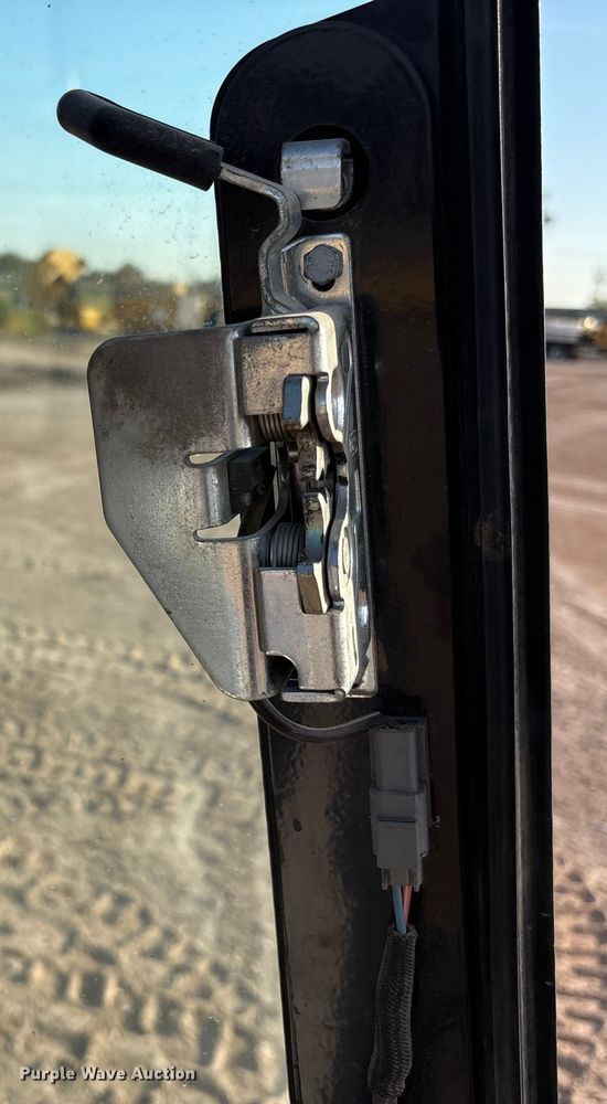 image for item EU4637 2019 Bobcat T870 tracked skid steer loader