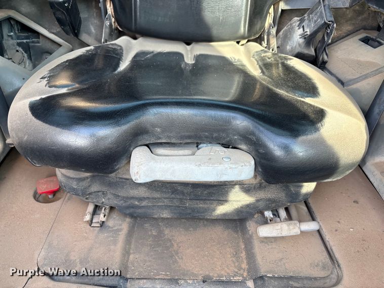 image for item EU4637 2019 Bobcat T870 tracked skid steer loader