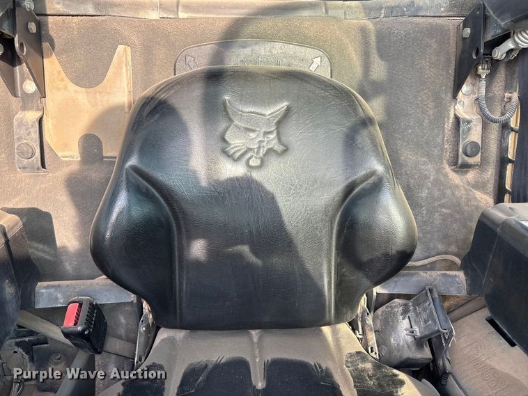 image for item EU4637 2019 Bobcat T870 tracked skid steer loader