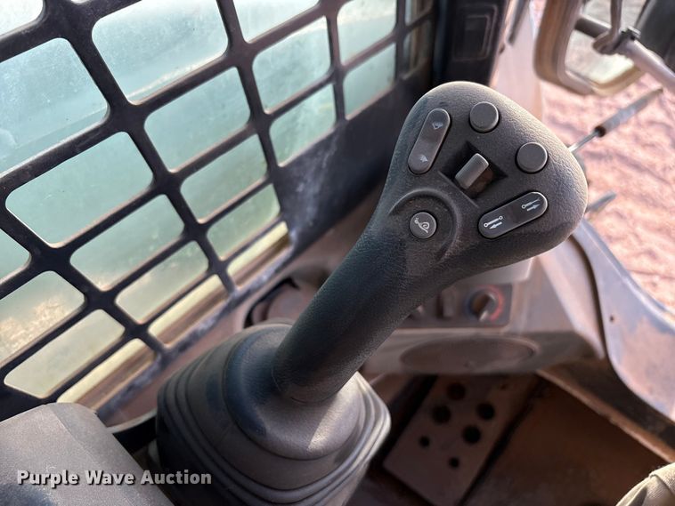 image for item EU4637 2019 Bobcat T870 tracked skid steer loader