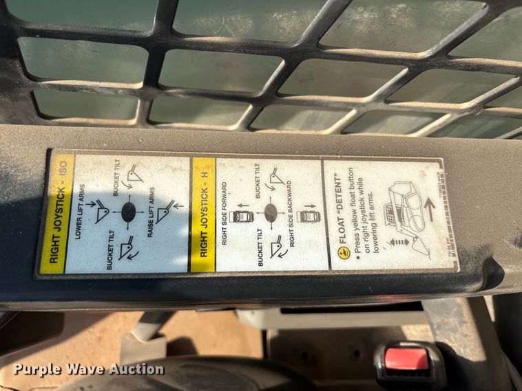 image for item EU4637 2019 Bobcat T870 tracked skid steer loader