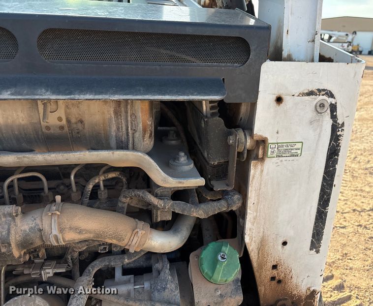 image for item EU4637 2019 Bobcat T870 tracked skid steer loader